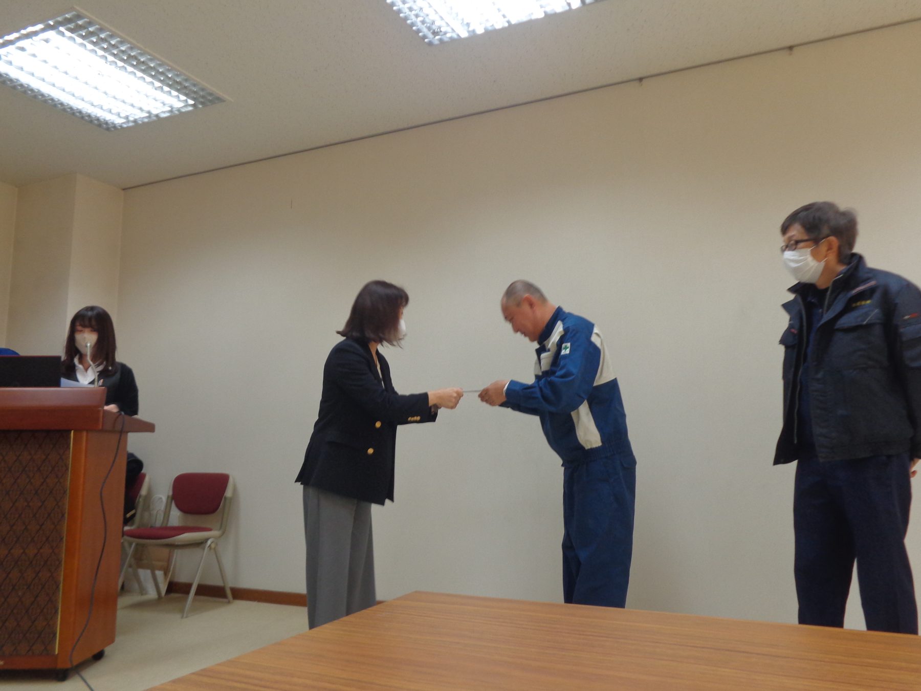 小さな気づきを共有し、事故を未然に防ぐ